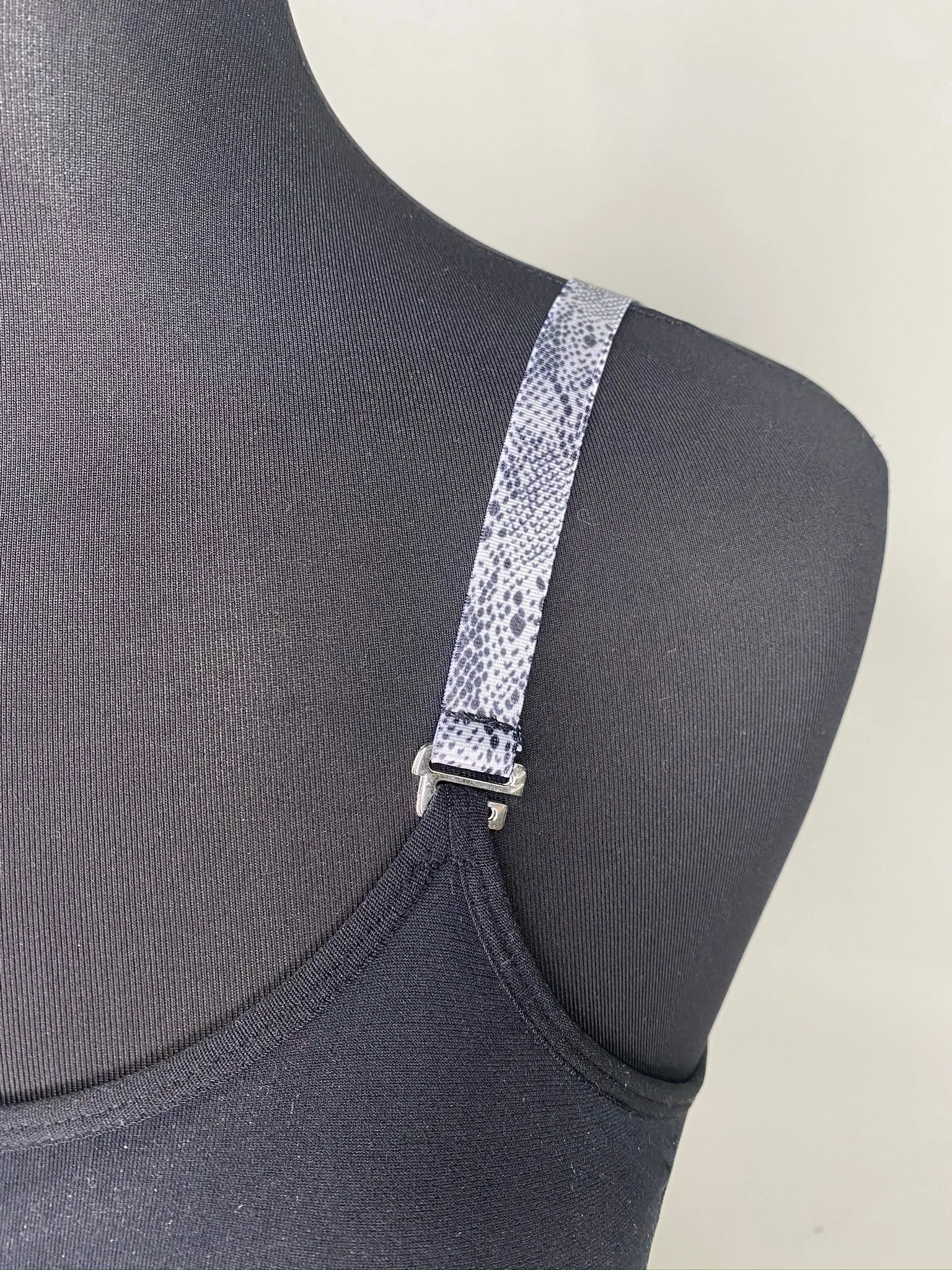 Adjustable Strap Elastic Banded Bras