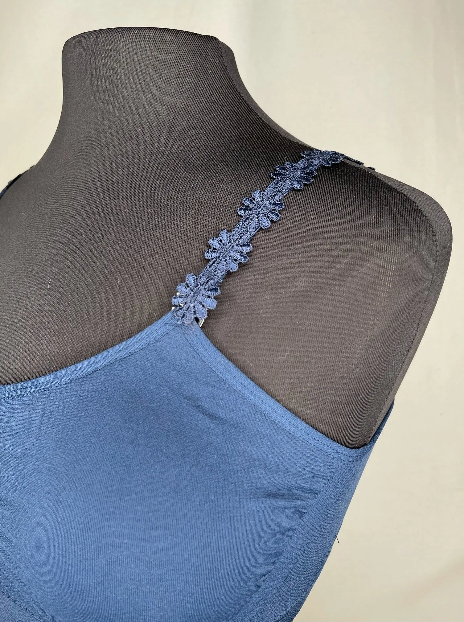 Adjustable Strap Elastic Banded Bras
