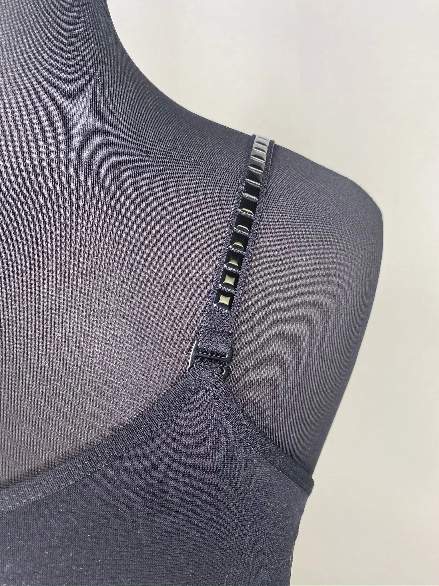 Adjustable Strap Elastic Banded Bras
