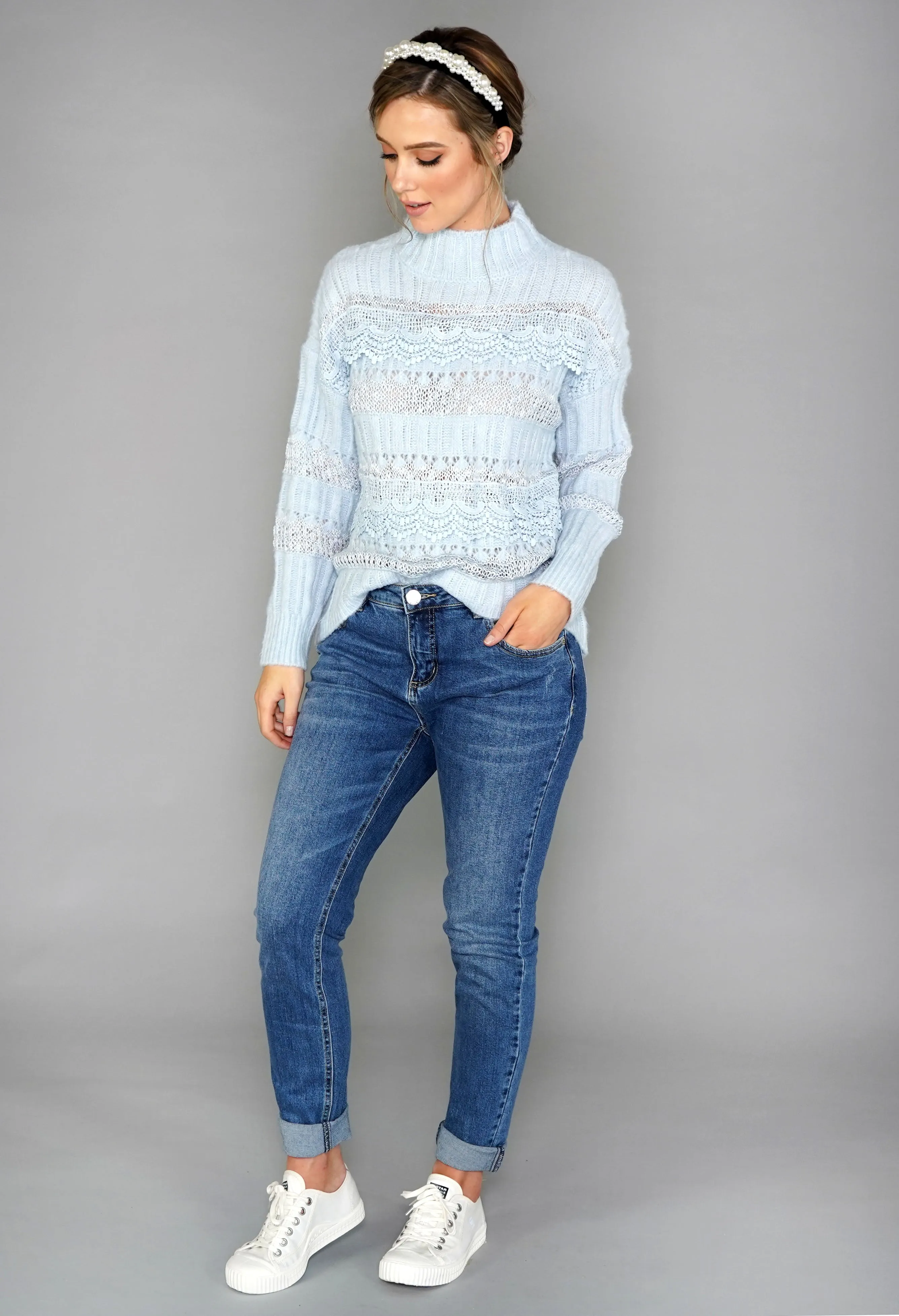Blue Embroidery Pattern Knit