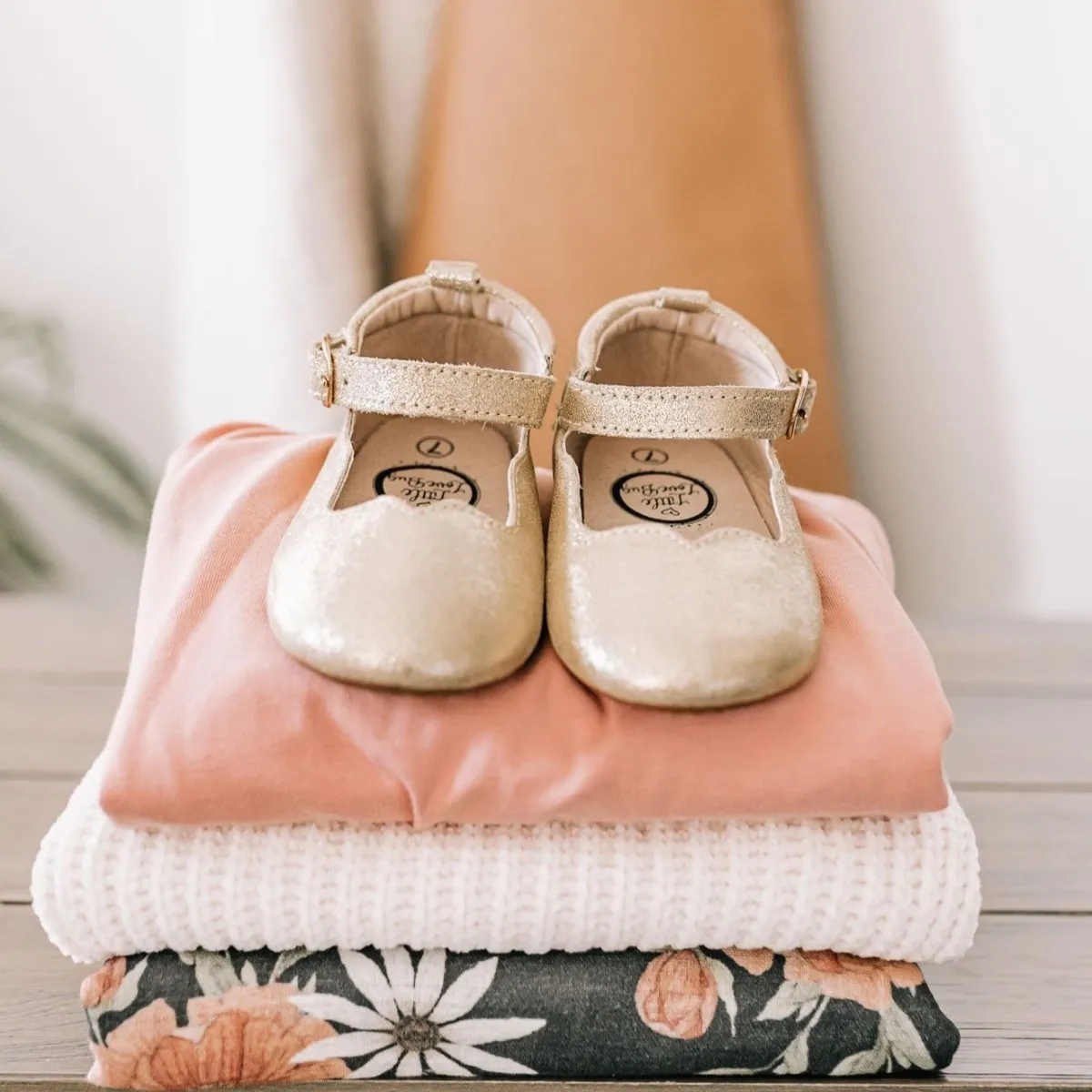 Gold Glitter Olivia Dress Shoe