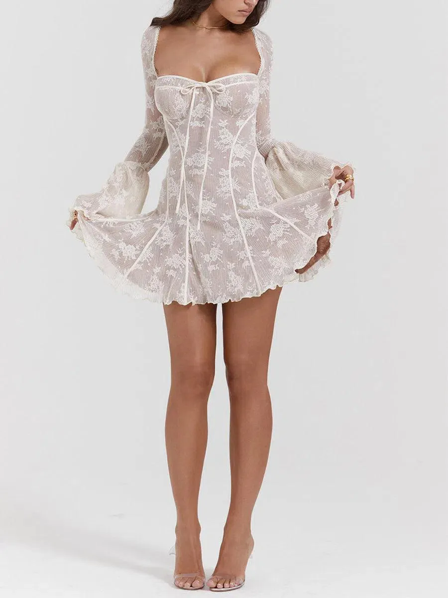Mariette – Vintage-inspired print – Lace dress