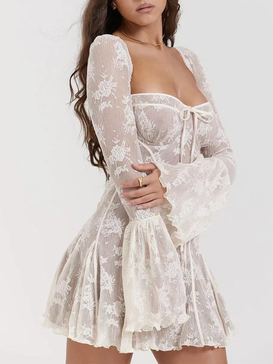 Mariette – Vintage-inspired print – Lace dress