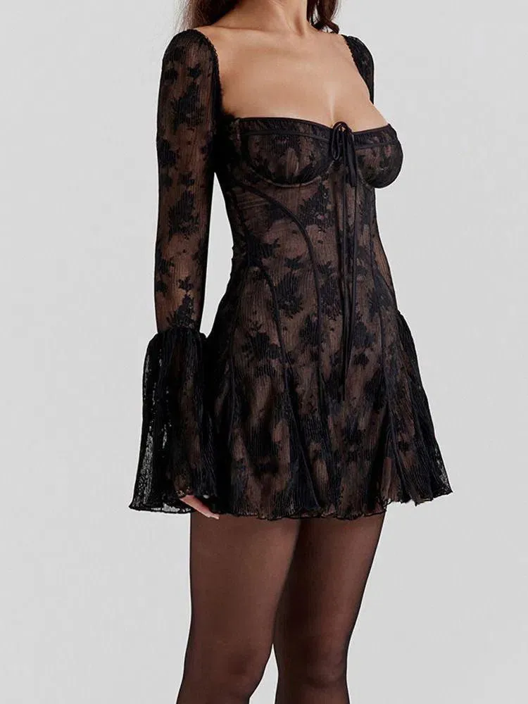 Mariette – Vintage-inspired print – Lace dress