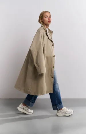 Oversized coat in cotton-woven fabric with button closure
