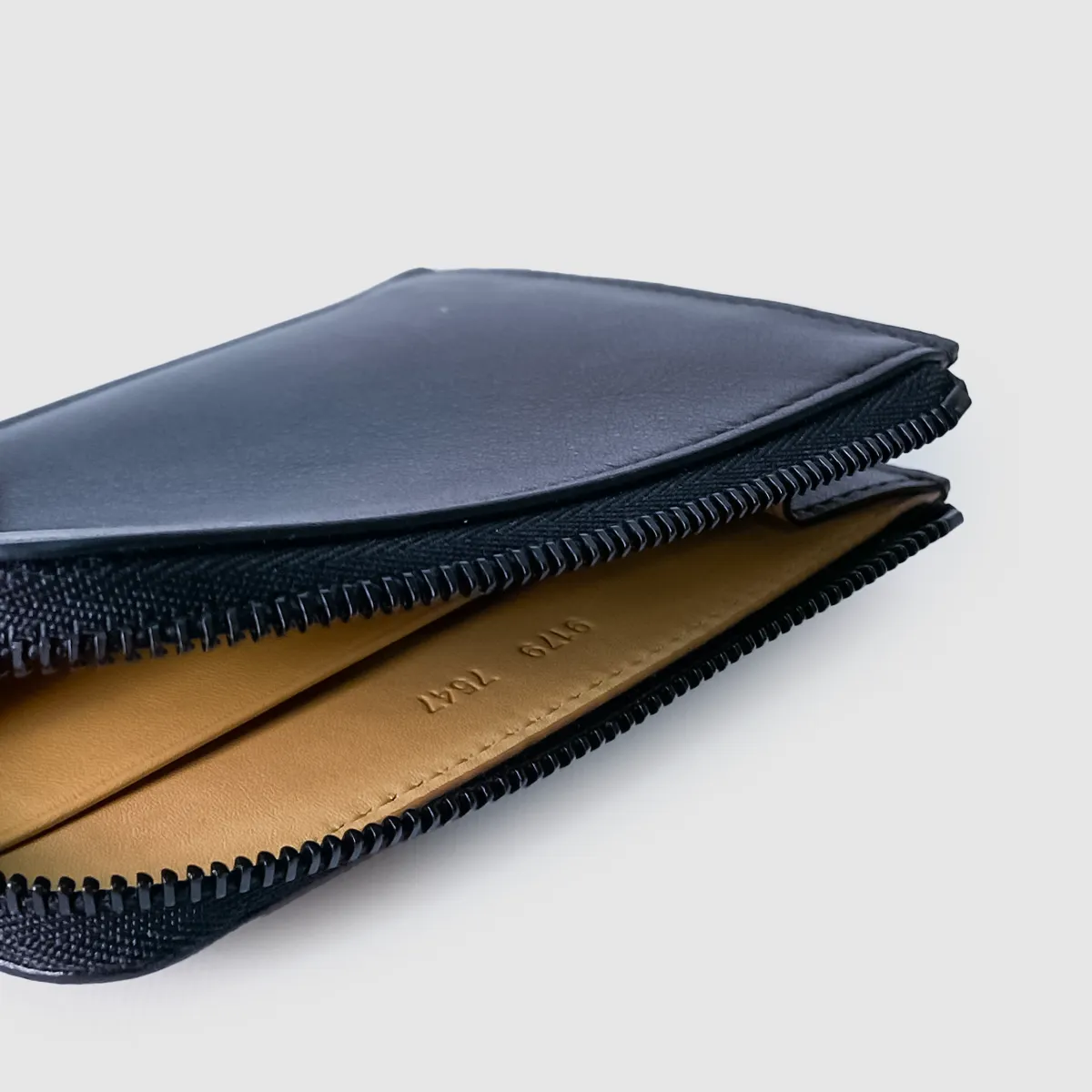 Zipper Wallet 9179 - Black